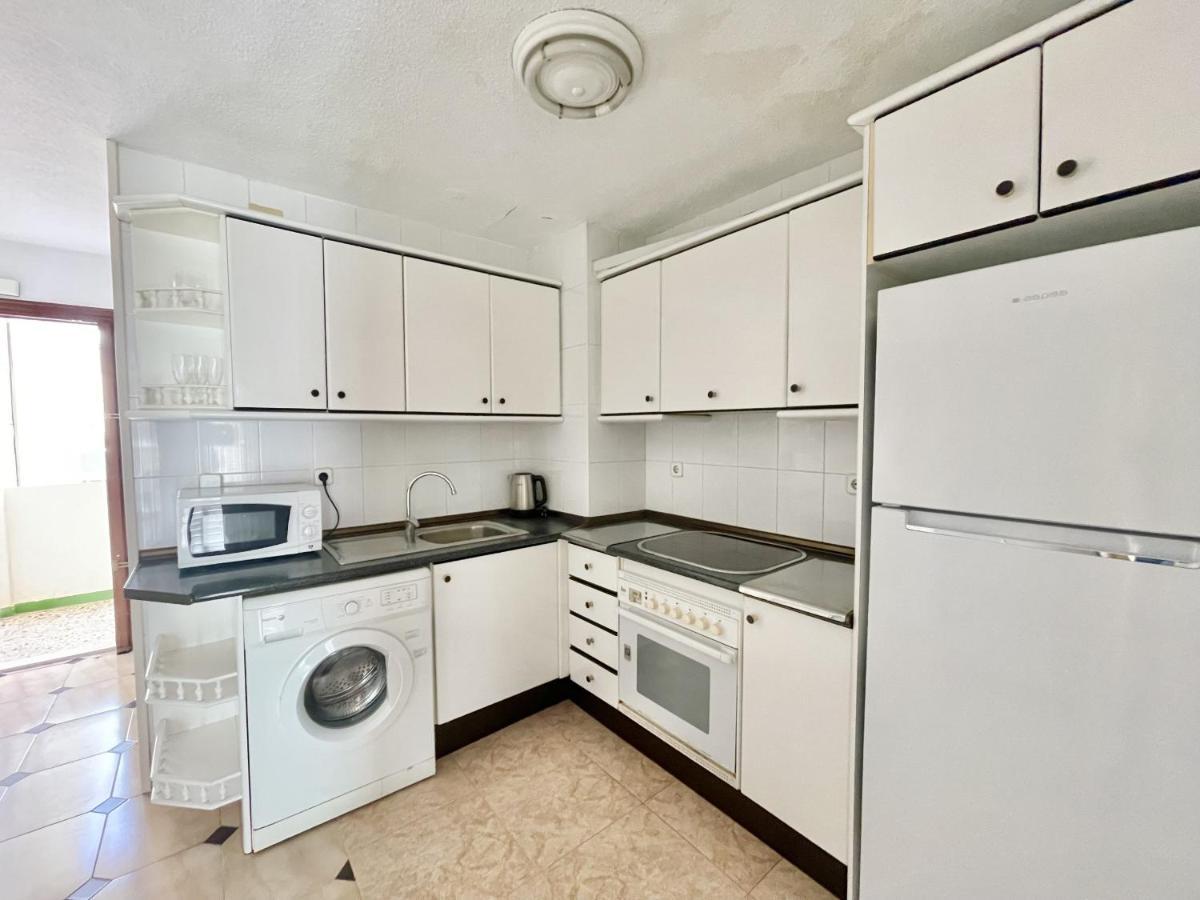 Apartment In Av Mediterraneo Benidorm